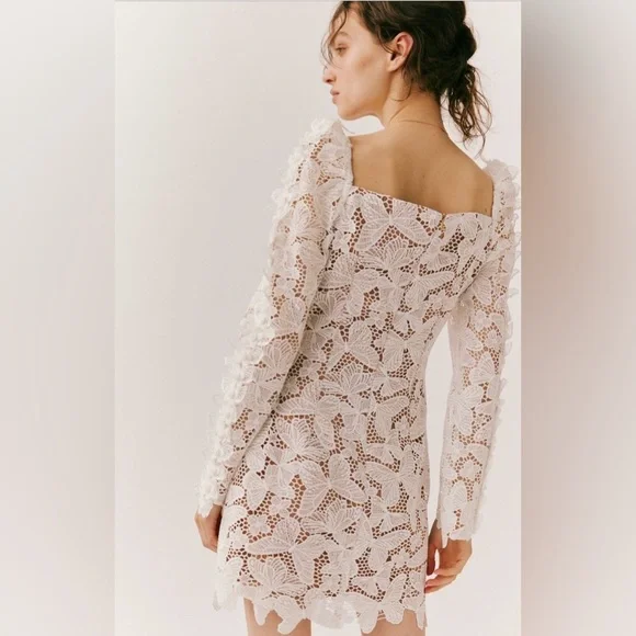 NWOT Elliatt Verona Dress XS 3D Butterfly Lace White Nude Lining - Picture 3 of 13